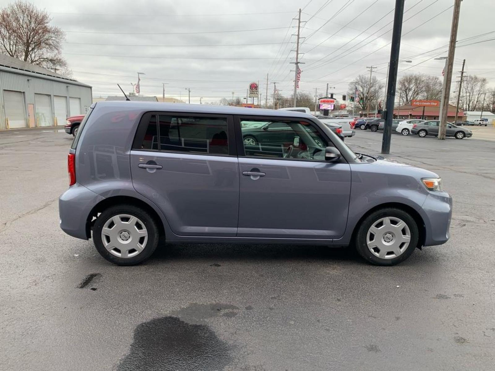 2012 GRAY SCION XB (JTLZE4FE2CJ) with an 2.4L engine, Automatic transmission, located at 3100 Covert Avenue, Evansville, IN, 47714, (812) 473-4492, 37.955418, -87.512238 - Photo #1