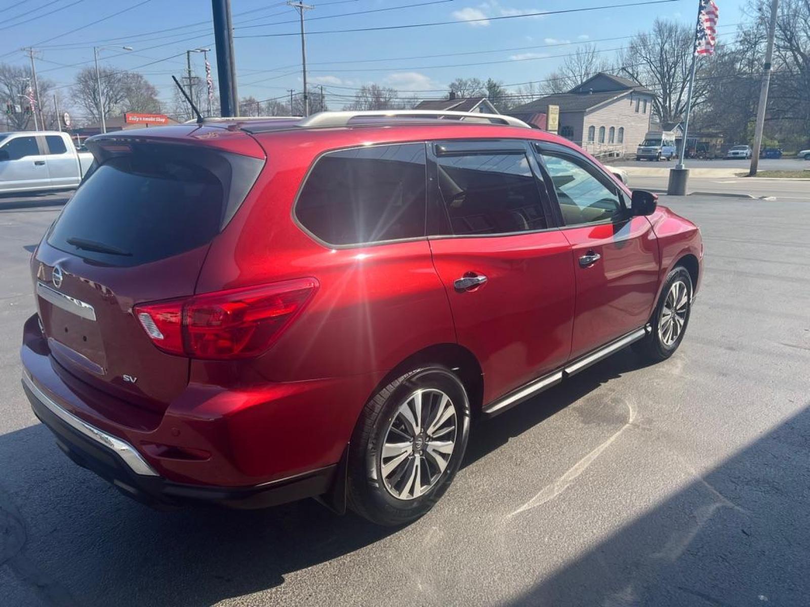 2017 RED NISSAN PATHFINDER S (5N1DR2MN0HC) with an 3.5L engine, Continuously Variable transmission, located at 3100 Covert Avenue, Evansville, IN, 47714, (812) 473-4492, 37.955418, -87.512238 - Photo #5