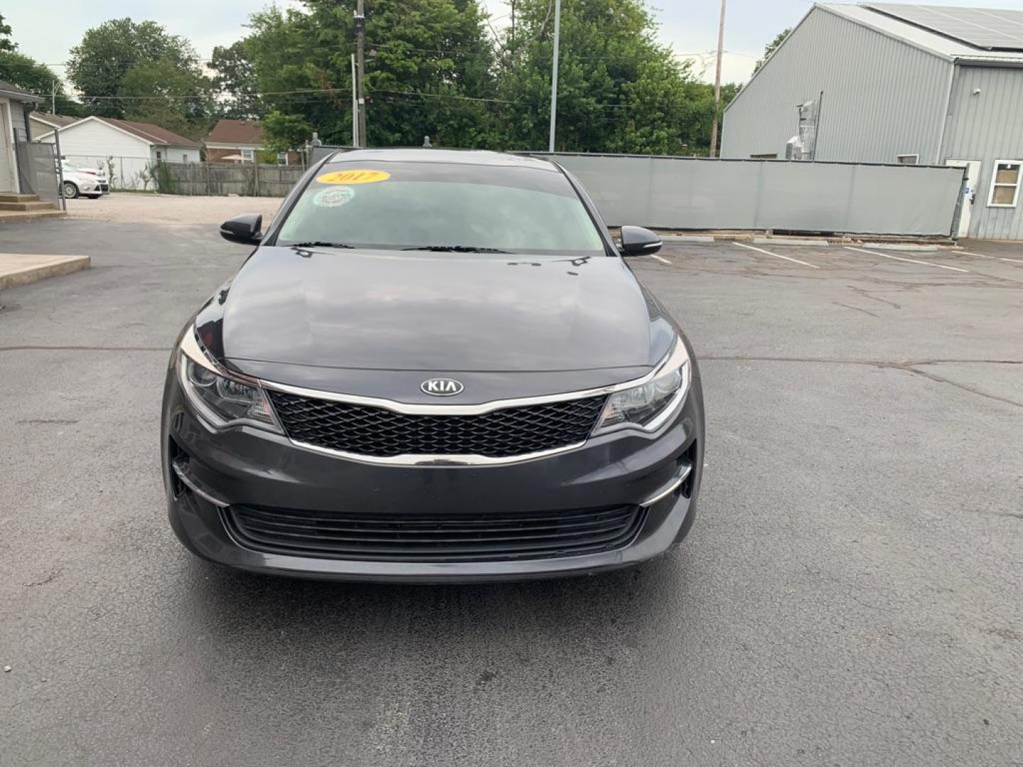 2017 GRAY KIA OPTIMA LX (5XXGT4L30HG) with an 2.4L engine, Automatic transmission, located at 3100 Covert Avenue, Evansville, IN, 47714, (812) 473-4492, 37.955418, -87.512238 - Photo#1