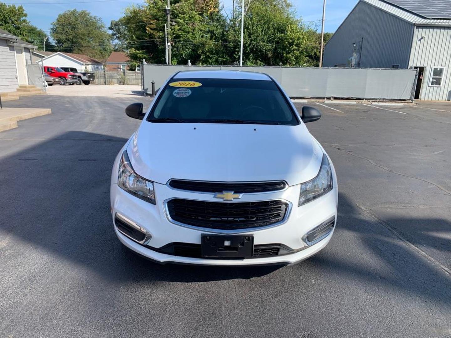 2016 WHITE CHEVROLET CRUZE LIMITED LS (1G1PC5SH9G7) with an 1.8L engine, Automatic transmission, located at 3100 Covert Avenue, Evansville, IN, 47714, (812) 473-4492, 37.955418, -87.512238 - Photo#1