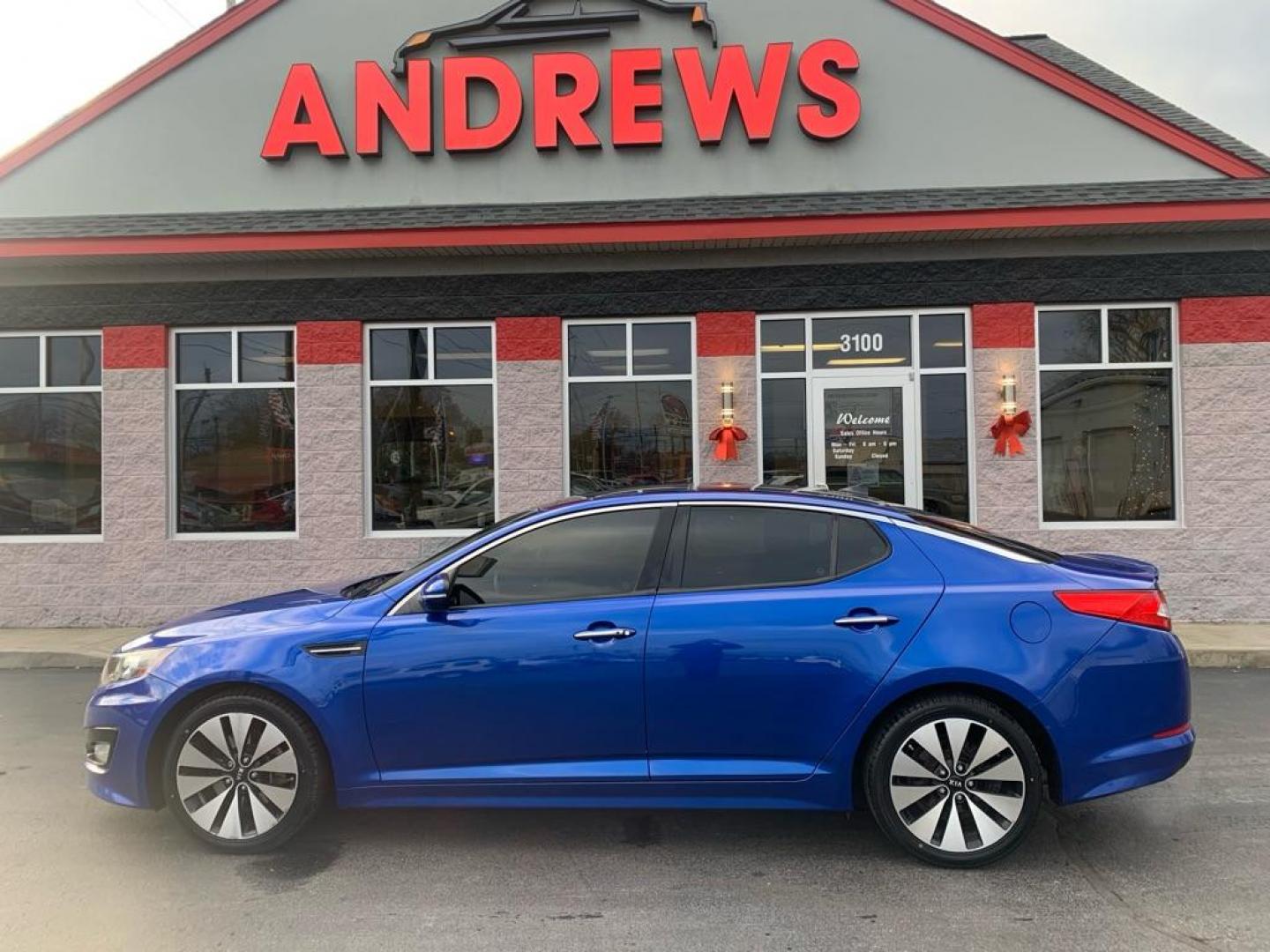 2012 BLUE KIA OPTIMA SX (5XXGR4A62CG) with an 2.0L engine, Automatic transmission, located at 3100 Covert Avenue, Evansville, IN, 47714, (812) 473-4492, 37.955418, -87.512238 - Photo#0