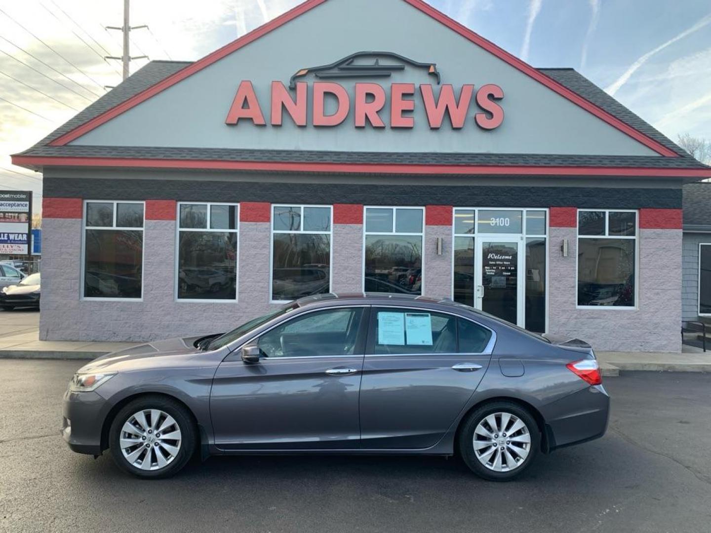 2015 GRAY HONDA ACCORD EXL (1HGCR2F80FA) with an 2.4L engine, Continuously Variable transmission, located at 3100 Covert Avenue, Evansville, IN, 47714, (812) 473-4492, 37.955418, -87.512238 - Photo#0