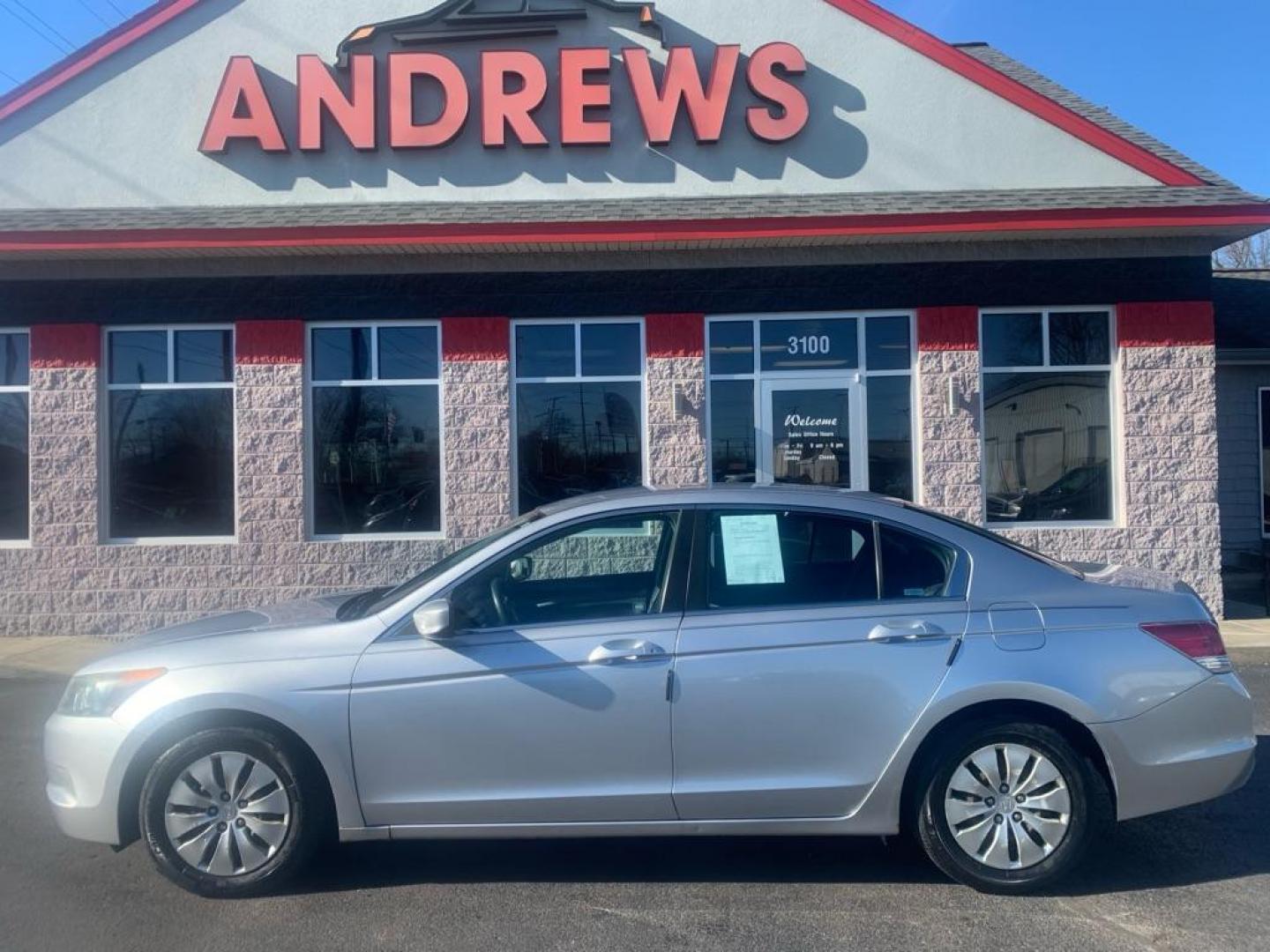 2008 SILVER HONDA ACCORD LX (1HGCP26338A) with an 2.4L engine, Automatic transmission, located at 3100 Covert Avenue, Evansville, IN, 47714, (812) 473-4492, 37.955418, -87.512238 - Photo#0