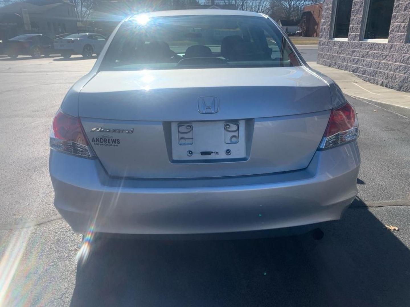 2008 SILVER HONDA ACCORD LX (1HGCP26338A) with an 2.4L engine, Automatic transmission, located at 3100 Covert Avenue, Evansville, IN, 47714, (812) 473-4492, 37.955418, -87.512238 - Photo#3