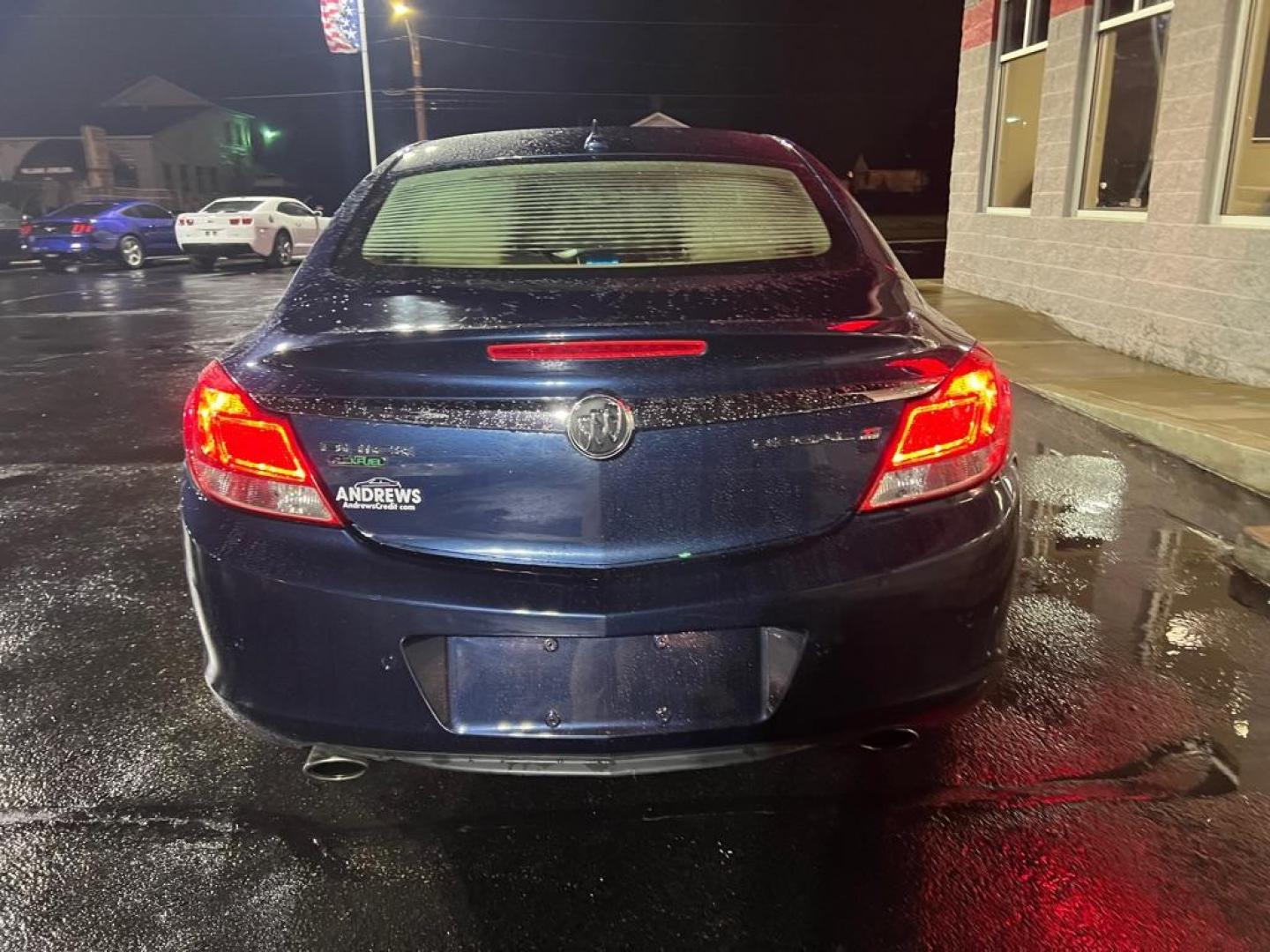 2011 BLUE BUICK REGAL CXL (W04GX5GV0B1) with an 2.0L engine, Automatic transmission, located at 3100 Covert Avenue, Evansville, IN, 47714, (812) 473-4492, 37.955418, -87.512238 - Photo#4