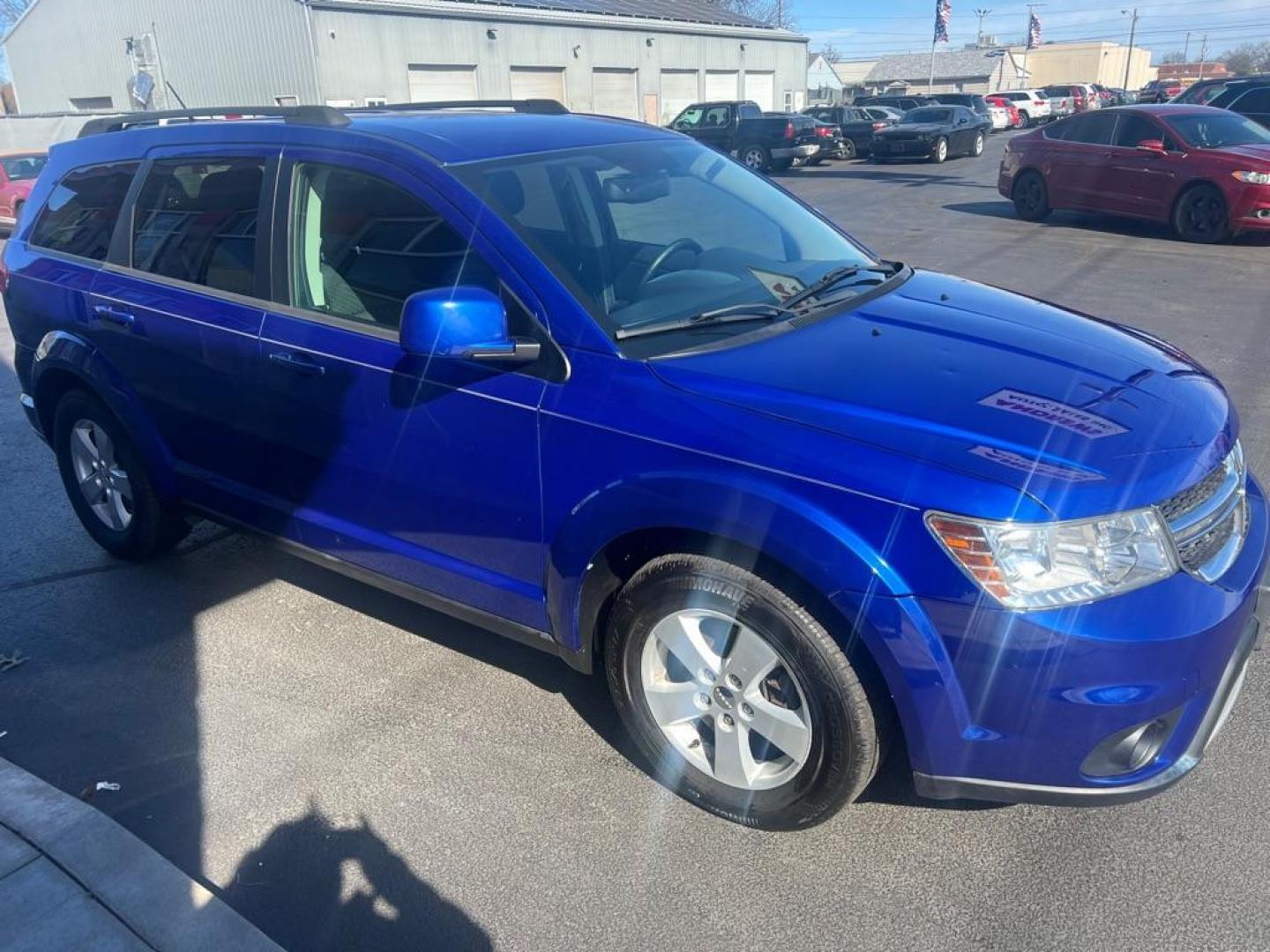 2012 BLUE DODGE JOURNEY SXT (3C4PDCBG9CT) with an 3.6L engine, Automatic transmission, located at 3100 Covert Avenue, Evansville, IN, 47714, (812) 473-4492, 37.955418, -87.512238 - Photo#3