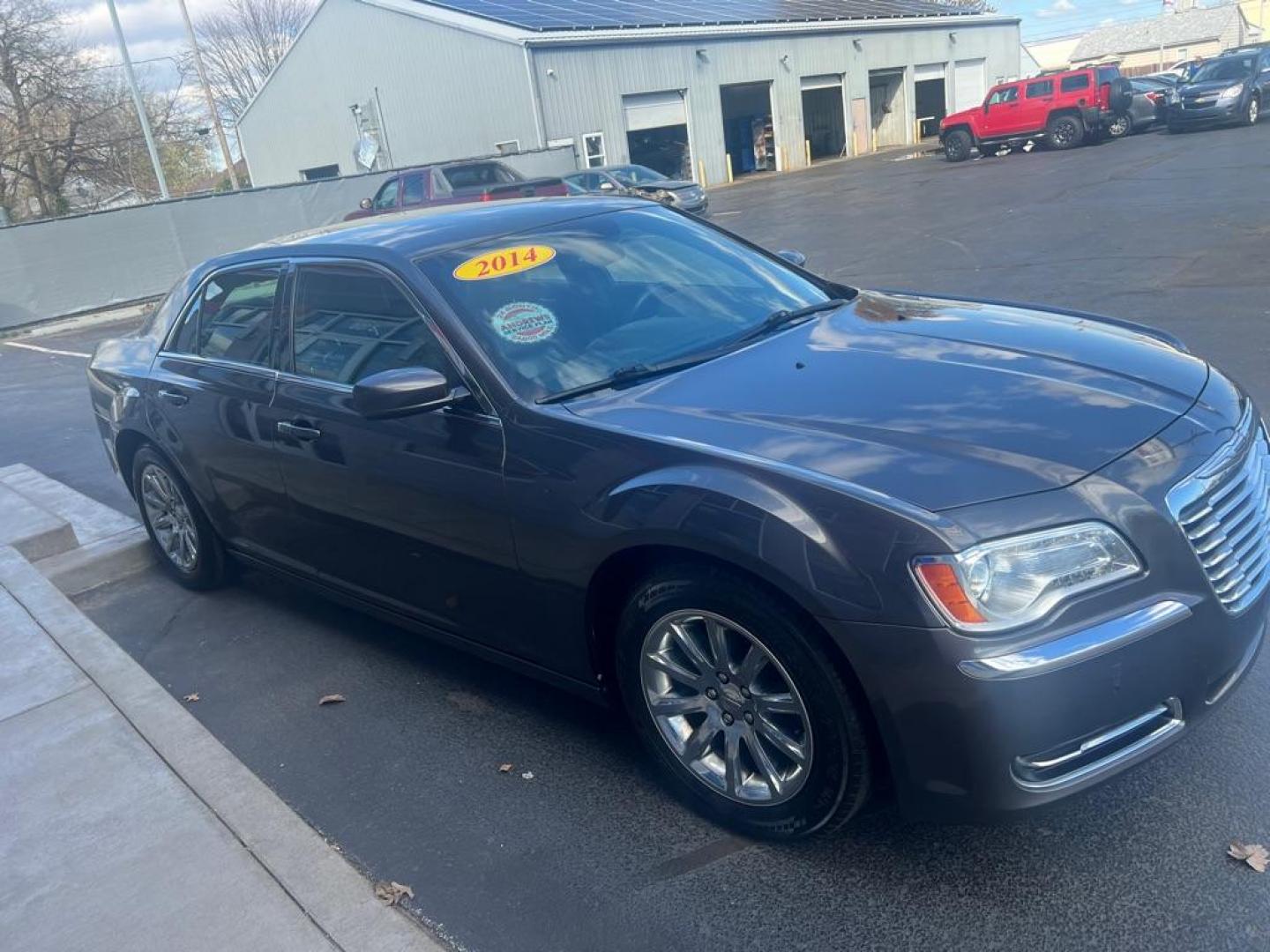 2014 GRAY CHRYSLER 300 (2C3CCAAG9EH) with an 3.6L engine, Automatic transmission, located at 3100 Covert Avenue, Evansville, IN, 47714, (812) 473-4492, 37.955418, -87.512238 - Photo#3