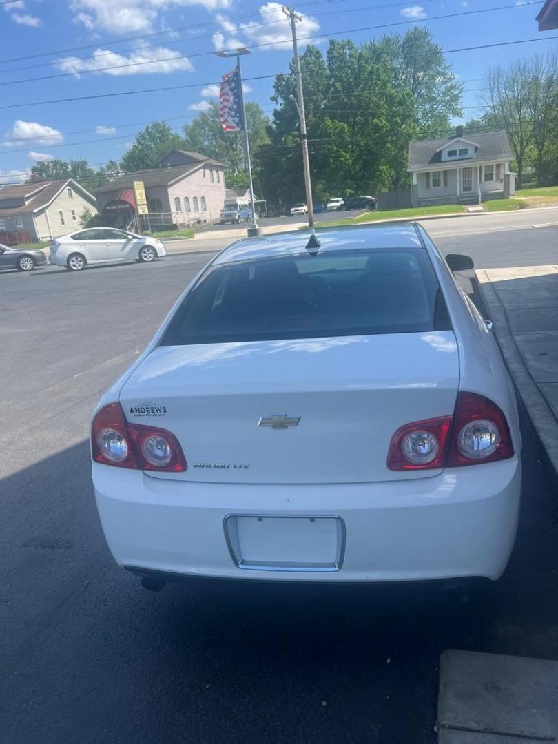 2012 WHITE CHEVROLET MALIBU LTZ (1G1ZG5E74CF) with an 3.6L engine, Automatic transmission, located at 3100 Covert Avenue, Evansville, IN, 47714, (812) 473-4492, 37.955418, -87.512238 - Photo#3