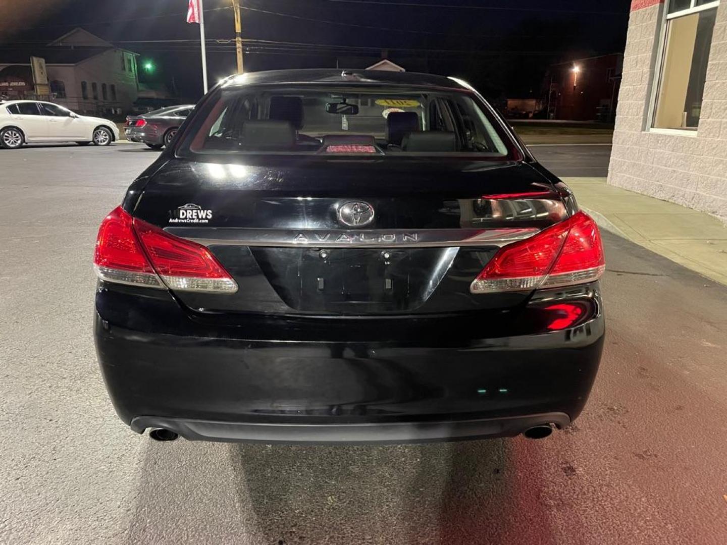 2011 BLACK TOYOTA AVALON BASE (4T1BK3DB1BU) with an 3.5L engine, Automatic transmission, located at 3100 Covert Avenue, Evansville, IN, 47714, (812) 473-4492, 37.955418, -87.512238 - Photo#9