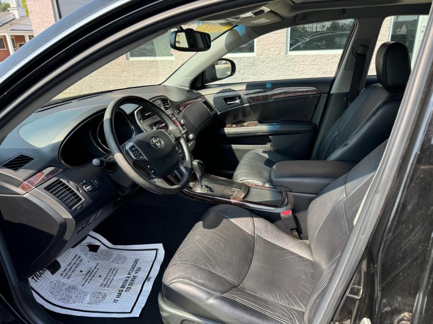 2011 BLACK TOYOTA AVALON BASE (4T1BK3DB1BU) with an 3.5L engine, Automatic transmission, located at 3100 Covert Avenue, Evansville, IN, 47714, (812) 473-4492, 37.955418, -87.512238 - Photo#4