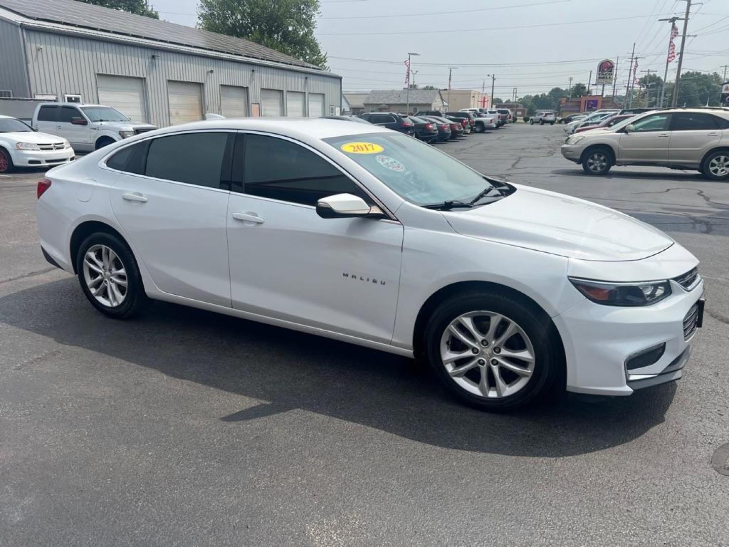 2017 WHITE CHEVROLET MALIBU LT (1G1ZE5ST1HF) with an 1.5L engine, Automatic transmission, located at 3100 Covert Avenue, Evansville, IN, 47714, (812) 473-4492, 37.955418, -87.512238 - Photo#3