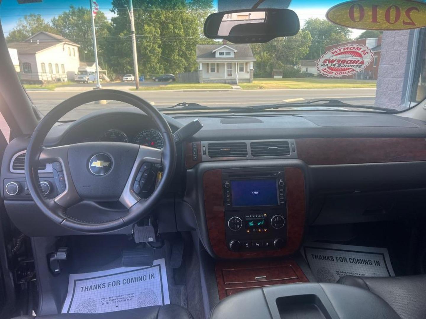 2010 GRAY CHEVROLET AVALANCHE LTZ (3GNVKGE05AG) with an 5.3L engine, Automatic transmission, located at 3100 Covert Avenue, Evansville, IN, 47714, (812) 473-4492, 37.955418, -87.512238 - Photo#8