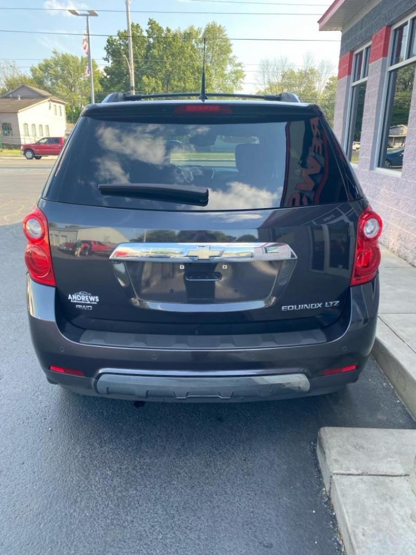 2013 GRAY CHEVROLET EQUINOX LTZ (2GNFLGEK2D6) with an 2.4L engine, Automatic transmission, located at 3100 Covert Avenue, Evansville, IN, 47714, (812) 473-4492, 37.955418, -87.512238 - Photo#3