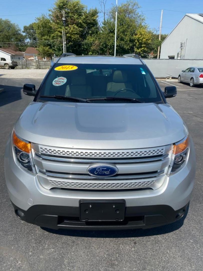 2013 SILVER FORD EXPLORER XLT (1FM5K8D86DG) with an 3.5L engine, Automatic transmission, located at 3100 Covert Avenue, Evansville, IN, 47714, (812) 473-4492, 37.955418, -87.512238 - Photo#1