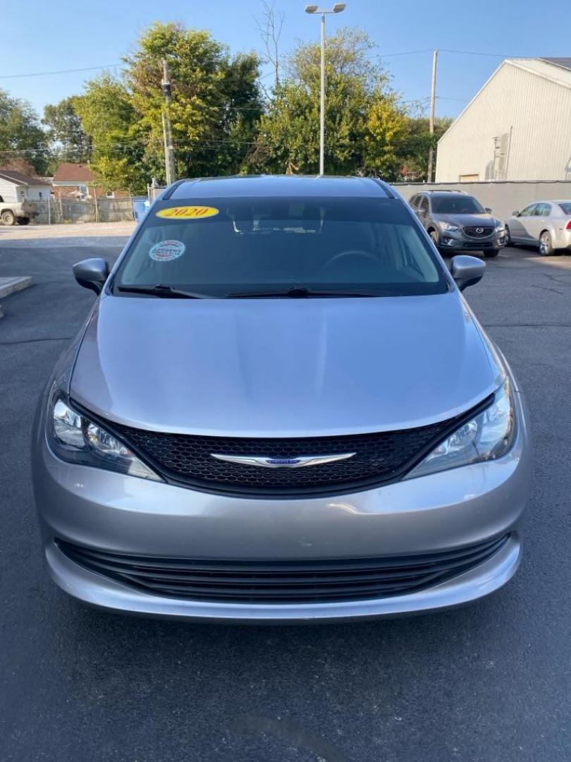 2020 SILVER CHRYSLER VOYAGER L (2C4RC1AG6LR) with an 3.6L engine, Automatic transmission, located at 3100 Covert Avenue, Evansville, IN, 47714, (812) 473-4492, 37.955418, -87.512238 - Photo#1