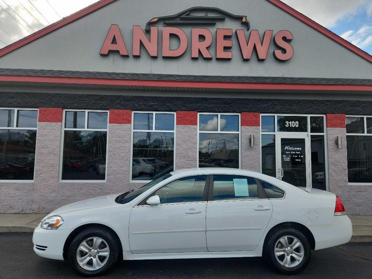 2012 WHITE CHEVROLET IMPALA LS (2G1WF5E31C1) with an 3.6L engine, Automatic transmission, located at 3100 Covert Avenue, Evansville, IN, 47714, (812) 473-4492, 37.955418, -87.512238 - Photo#0