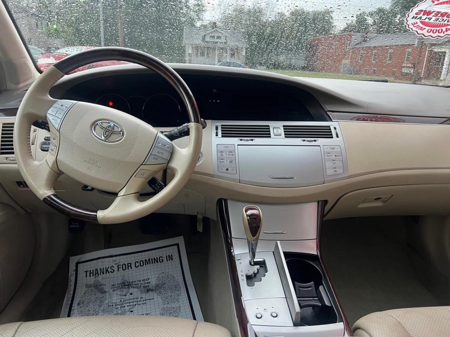 2008 RED TOYOTA AVALON XL (4T1BK36B68U) with an 3.5L engine, Automatic transmission, located at 3100 Covert Avenue, Evansville, IN, 47714, (812) 473-4492, 37.955418, -87.512238 - Photo#4