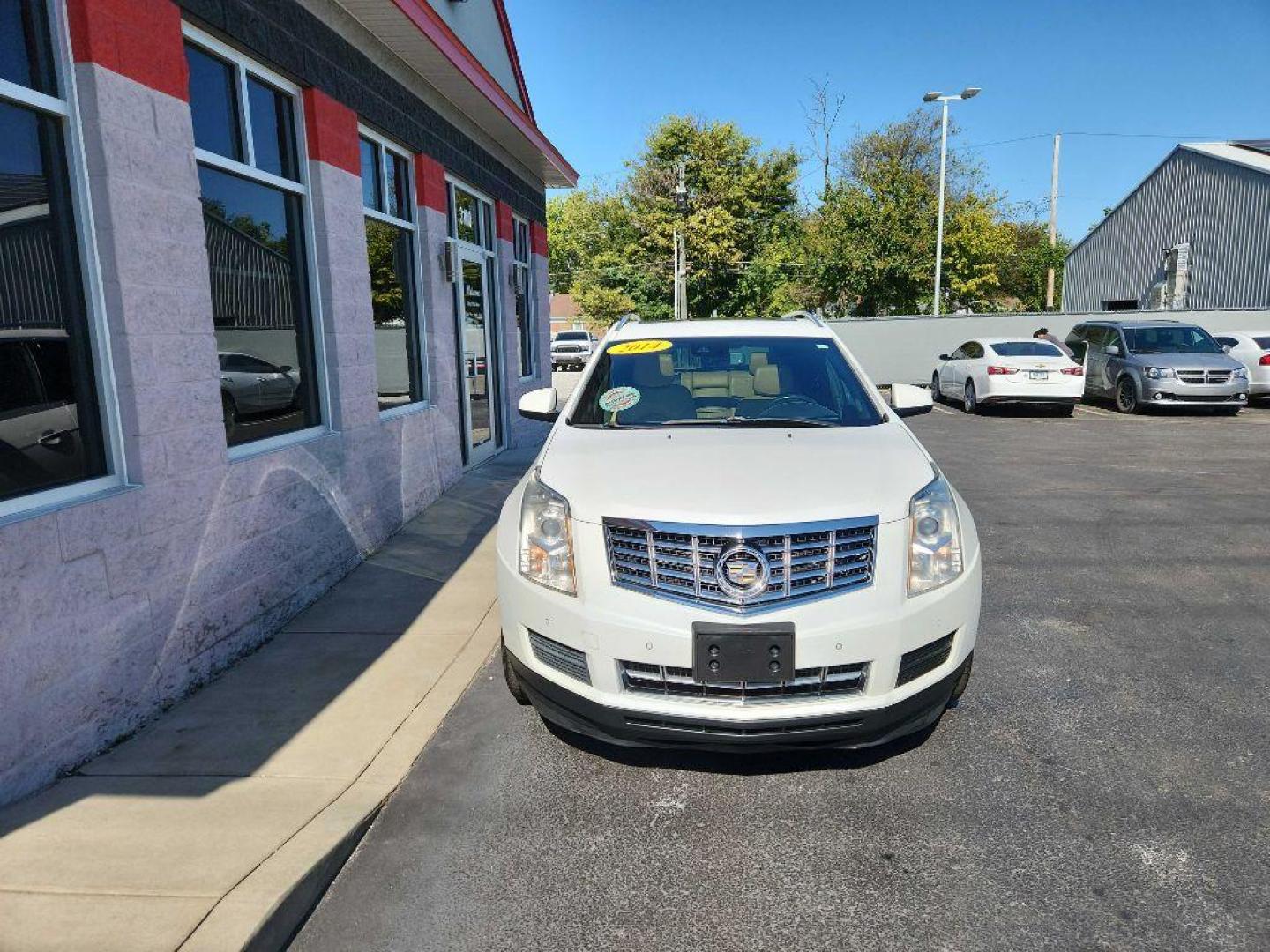 2014 WHITE CADILLAC SRX LUXURY COLLECTION (3GYFNBE32ES) with an 3.6L engine, Automatic transmission, located at 3100 Covert Avenue, Evansville, IN, 47714, (812) 473-4492, 37.955418, -87.512238 - Photo#3