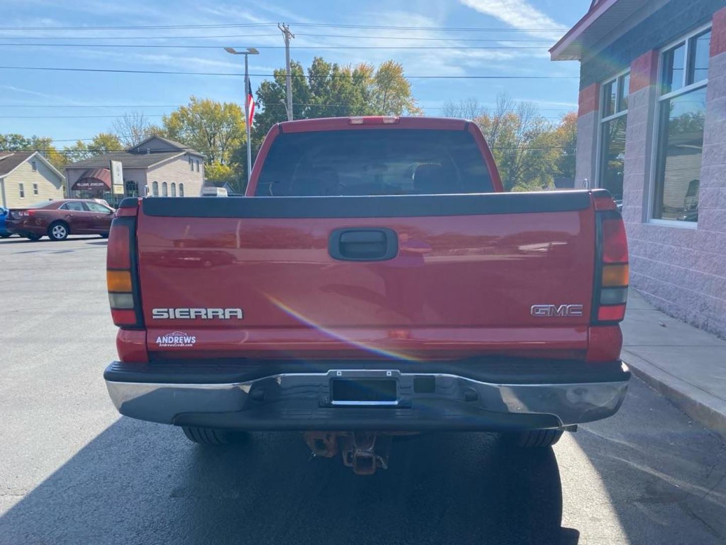 2006 RED GMC NEW SIERRA SLE 1500 (2GTEK13T461) with an 5.3L engine, Automatic transmission, located at 3100 Covert Avenue, Evansville, IN, 47714, (812) 473-4492, 37.955418, -87.512238 - Photo#3