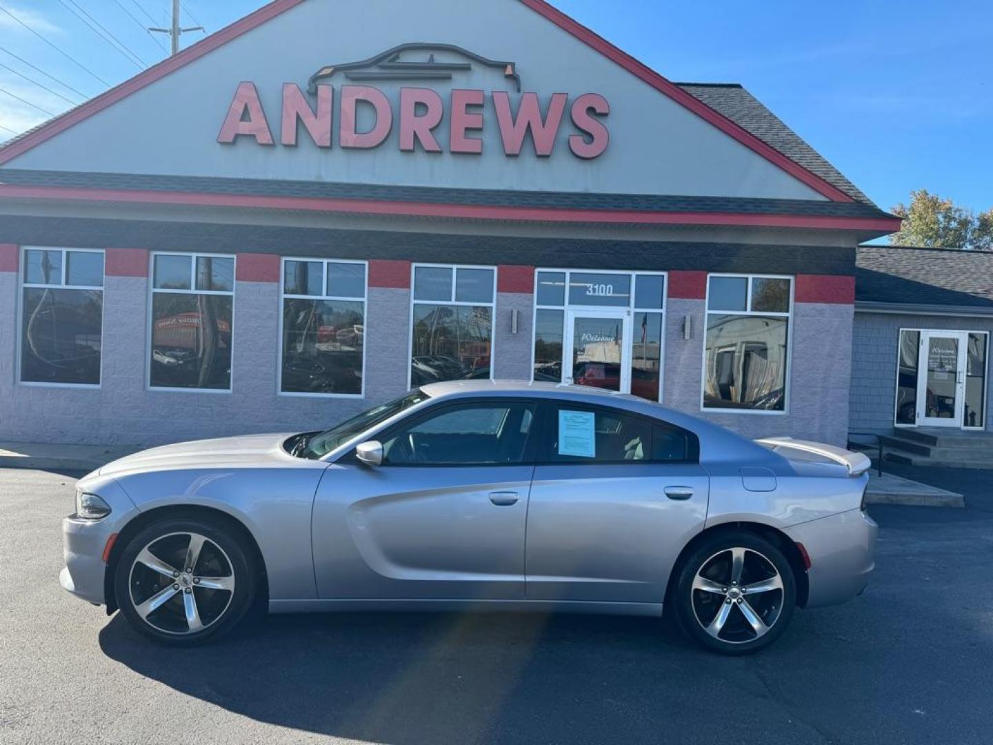 2017 SILVER DODGE CHARGER SE (2C3CDXBG5HH) with an 3.6L engine, Automatic transmission, located at 3100 Covert Avenue, Evansville, IN, 47714, (812) 473-4492, 37.955418, -87.512238 - Photo#0