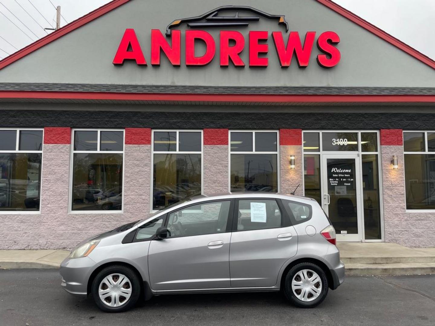 2009 GRAY HONDA FIT (JHMGE88289S) with an 1.5L engine, Automatic transmission, located at 3100 Covert Avenue, Evansville, IN, 47714, (812) 473-4492, 37.955418, -87.512238 - Photo#0