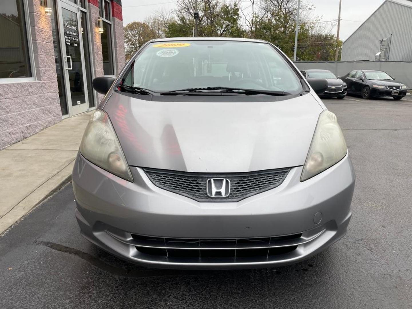 2009 GRAY HONDA FIT (JHMGE88289S) with an 1.5L engine, Automatic transmission, located at 3100 Covert Avenue, Evansville, IN, 47714, (812) 473-4492, 37.955418, -87.512238 - Photo#1