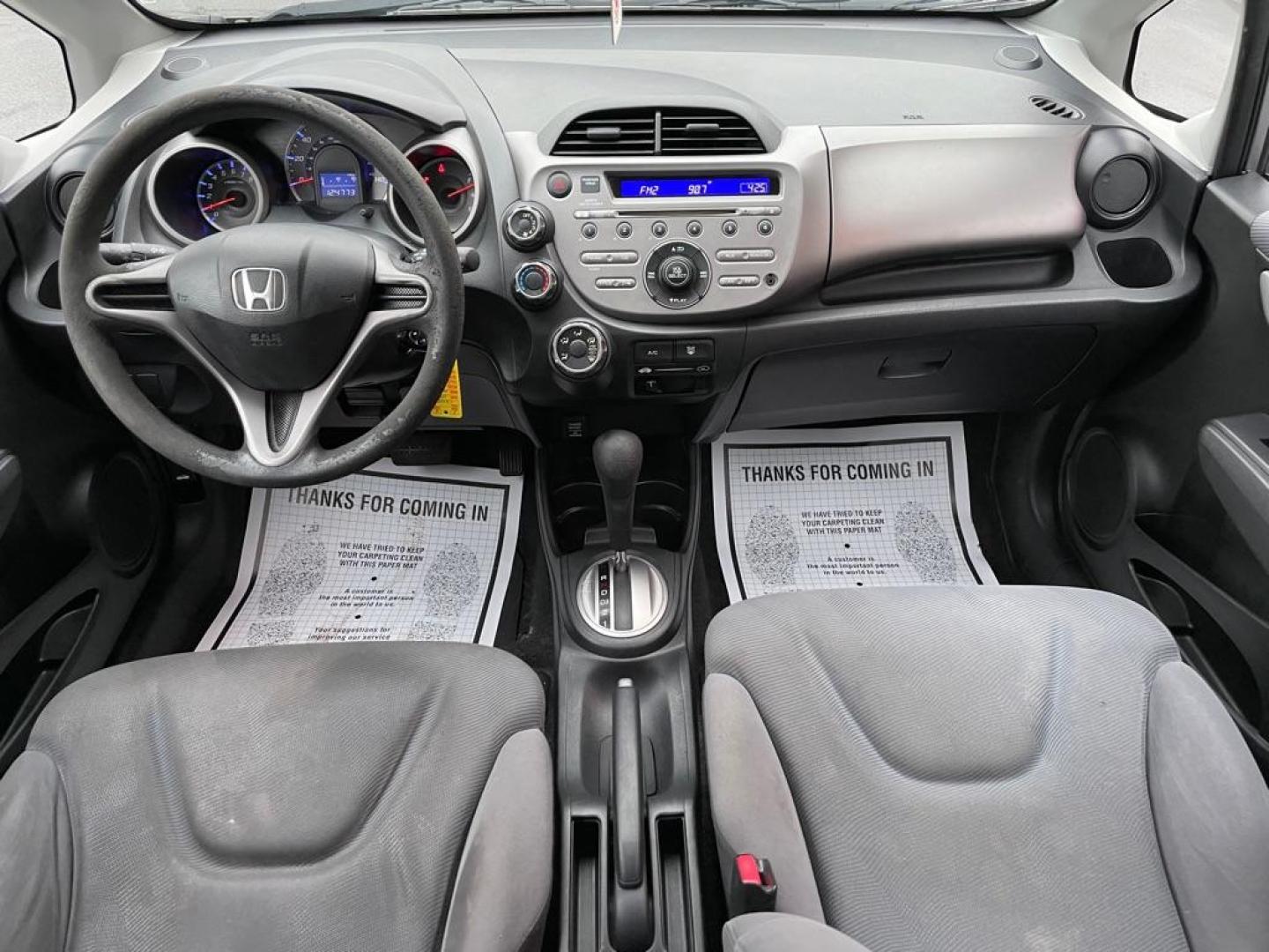 2009 GRAY HONDA FIT (JHMGE88289S) with an 1.5L engine, Automatic transmission, located at 3100 Covert Avenue, Evansville, IN, 47714, (812) 473-4492, 37.955418, -87.512238 - Photo#6