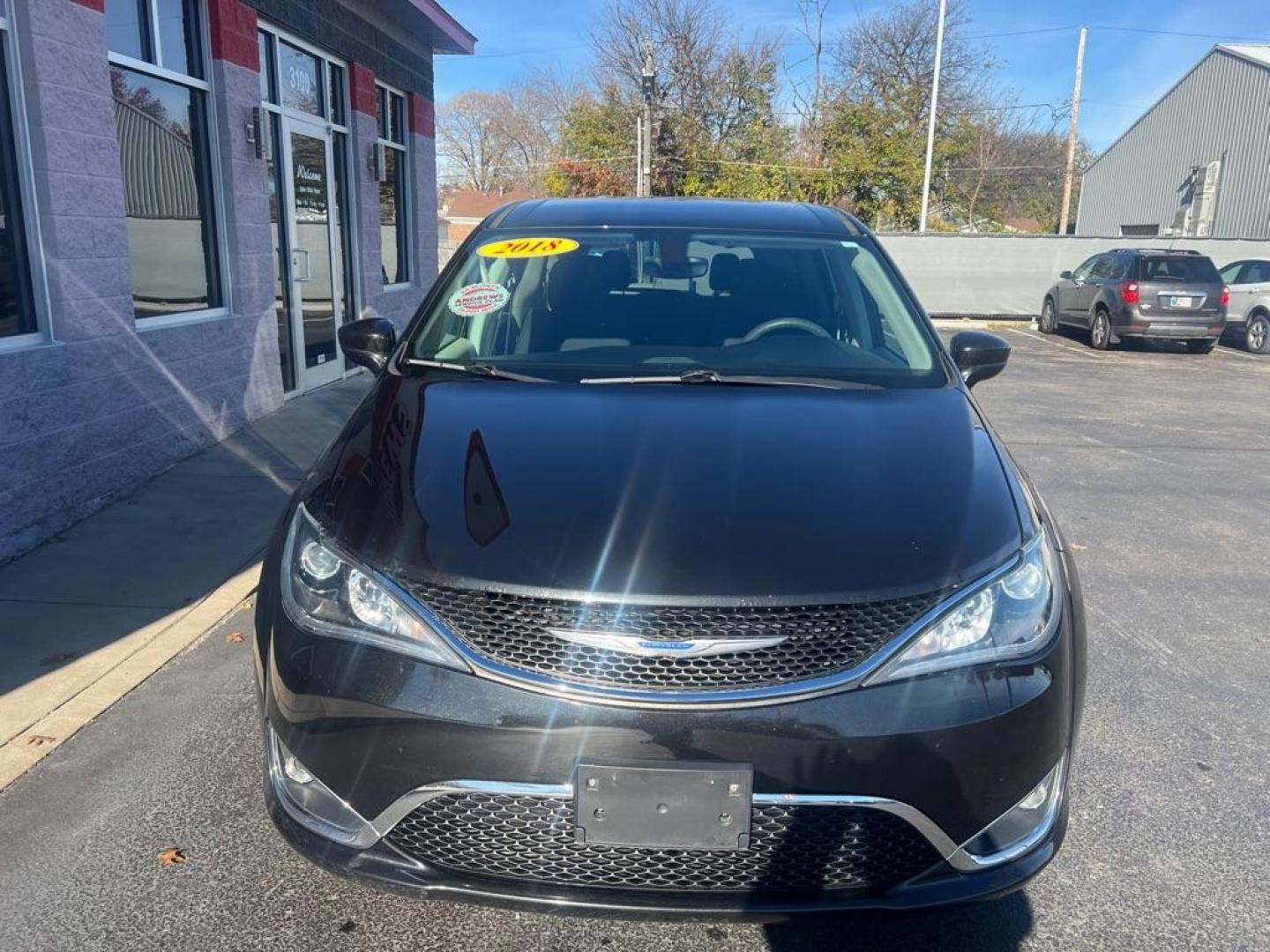 2018 BLACK CHRYSLER PACIFICA TOURING PLUS (2C4RC1FG2JR) with an 3.6L engine, Automatic transmission, located at 3100 Covert Avenue, Evansville, IN, 47714, (812) 473-4492, 37.955418, -87.512238 - Photo#1