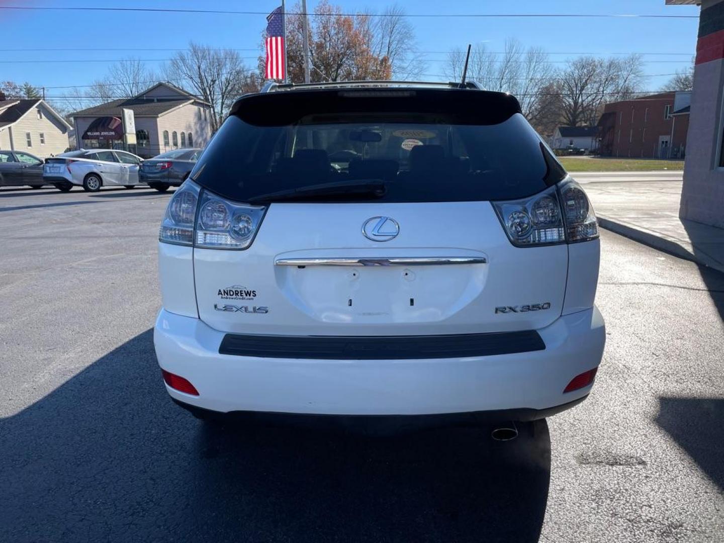 2008 WHITE LEXUS RX 350 (2T2HK31U08C) with an 3.5L engine, Automatic transmission, located at 3100 Covert Avenue, Evansville, IN, 47714, (812) 473-4492, 37.955418, -87.512238 - Photo#3