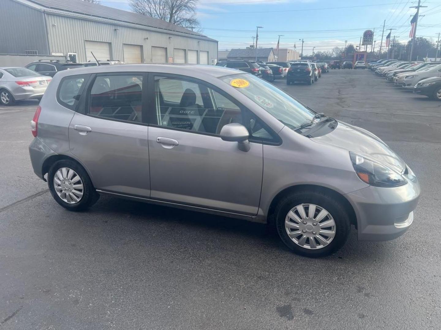 2008 GRAY HONDA FIT (JHMGD38498S) with an 1.5L engine, Automatic transmission, located at 3100 Covert Avenue, Evansville, IN, 47714, (812) 473-4492, 37.955418, -87.512238 - Photo#2