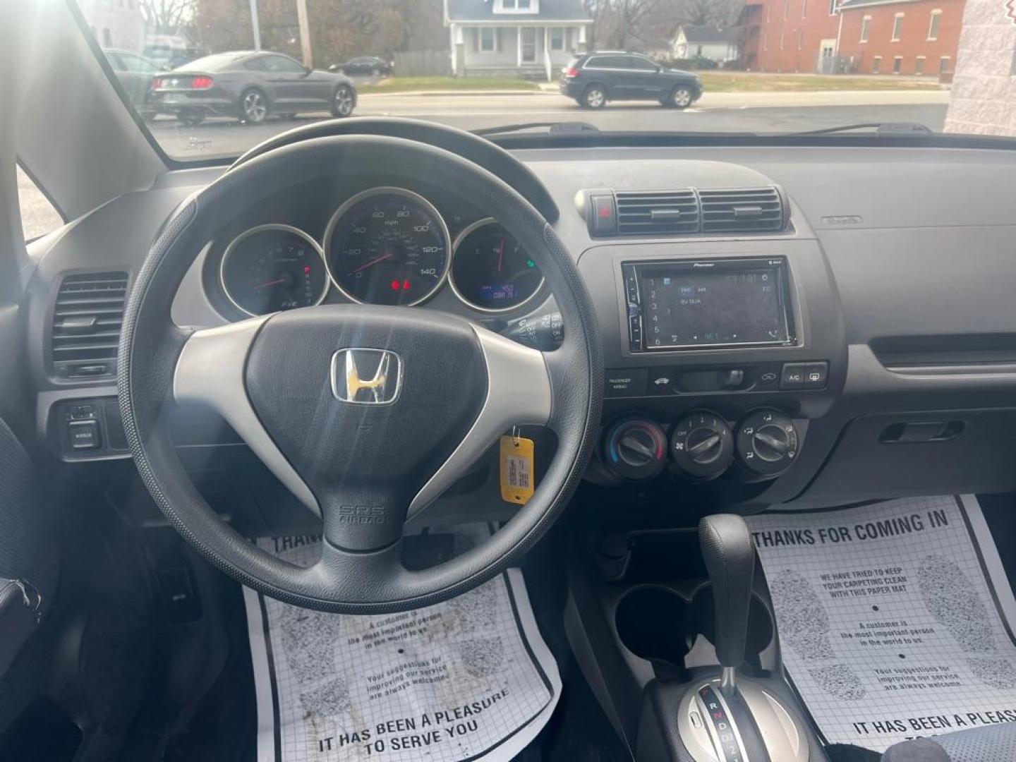 2008 GRAY HONDA FIT (JHMGD38498S) with an 1.5L engine, Automatic transmission, located at 3100 Covert Avenue, Evansville, IN, 47714, (812) 473-4492, 37.955418, -87.512238 - Photo#4