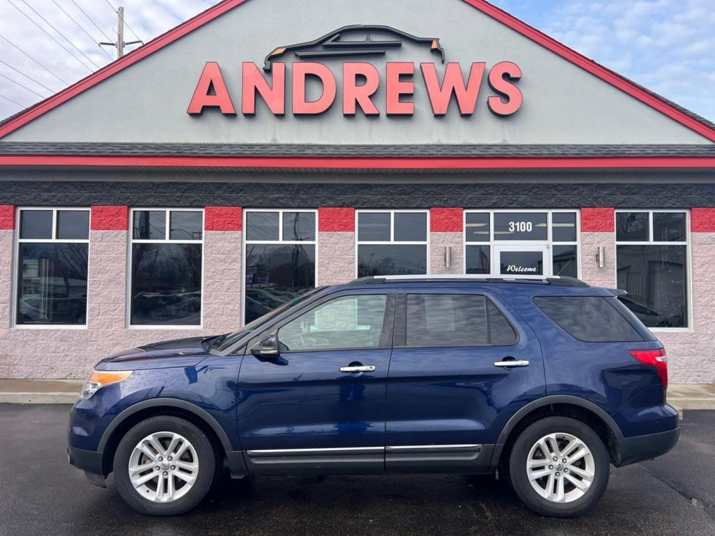 2011 BLUE FORD EXPLORER XLT (1FMHK7D85BG) with an 3.5L engine, Automatic transmission, located at 3100 Covert Avenue, Evansville, IN, 47714, (812) 473-4492, 37.955418, -87.512238 - Photo#0