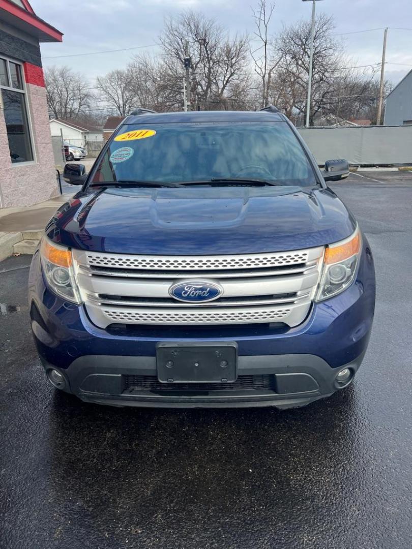 2011 BLUE FORD EXPLORER XLT (1FMHK7D85BG) with an 3.5L engine, Automatic transmission, located at 3100 Covert Avenue, Evansville, IN, 47714, (812) 473-4492, 37.955418, -87.512238 - Photo#1