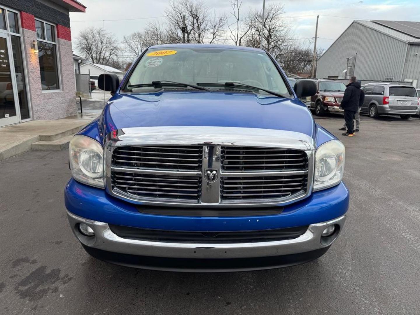 2007 BLUE DODGE RAM 1500 ST (1D7HA18257J) with an 5.7L engine, Automatic transmission, located at 3100 Covert Avenue, Evansville, IN, 47714, (812) 473-4492, 37.955418, -87.512238 - Photo#1