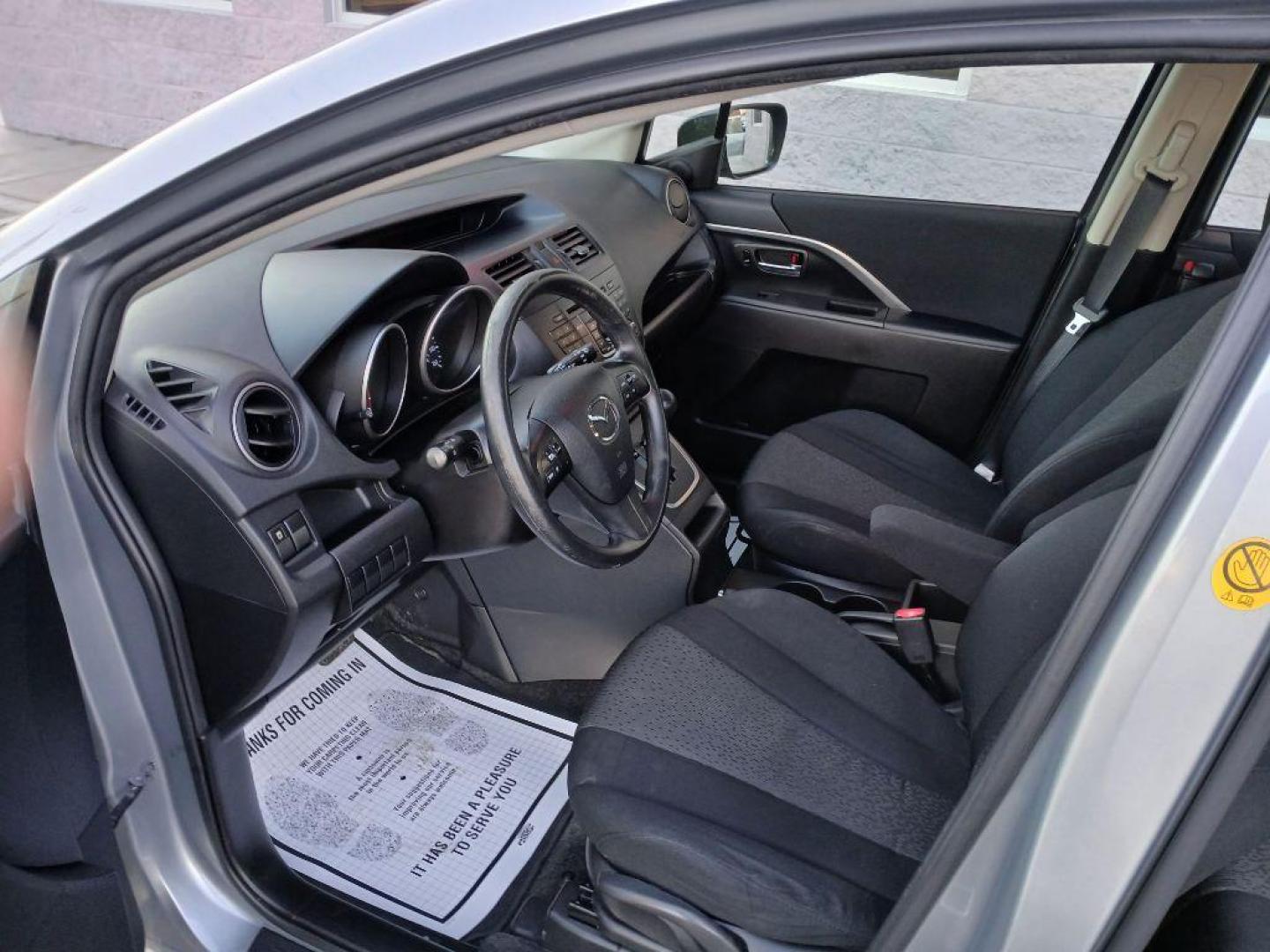 2012 SILVER MAZDA 5 (JM1CW2BL9C0) with an 2.5L engine, Automatic transmission, located at 3100 Covert Avenue, Evansville, IN, 47714, (812) 473-4492, 37.955418, -87.512238 - Photo#13