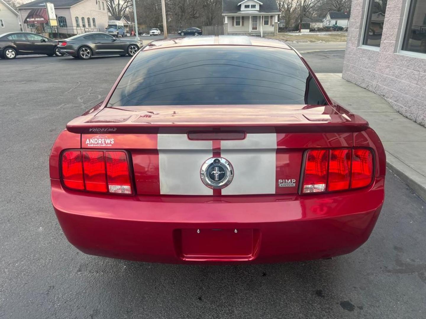 2007 RED FORD MUSTANG (1ZVFT80N575) with an 4.0L engine, Automatic transmission, located at 3100 Covert Avenue, Evansville, IN, 47714, (812) 473-4492, 37.955418, -87.512238 - Photo#3