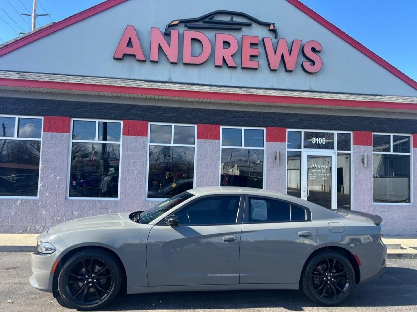 2017 GRAY DODGE CHARGER SE (2C3CDXBG4HH) with an 3.6L engine, Automatic transmission, located at 3100 Covert Avenue, Evansville, IN, 47714, (812) 473-4492, 37.955418, -87.512238 - Photo#0