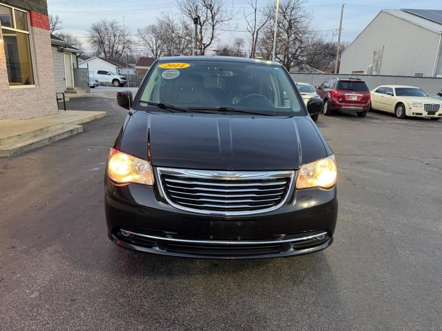 2014 BLACK CHRYSLER TOWN and COUNTRY TOURING (2C4RC1BGXER) with an 3.6L engine, Automatic transmission, located at 3100 Covert Avenue, Evansville, IN, 47714, (812) 473-4492, 37.955418, -87.512238 - Photo#1