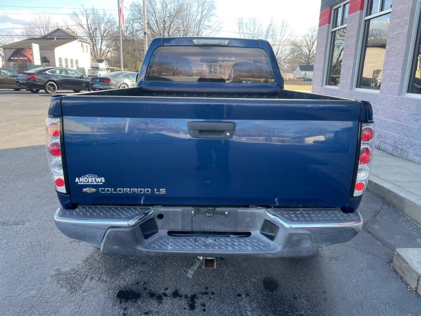 2005 BLUE CHEVROLET COLORADO (1GCCS146058) with an 3.5L engine, Automatic transmission, located at 3100 Covert Avenue, Evansville, IN, 47714, (812) 473-4492, 37.955418, -87.512238 - Photo#3