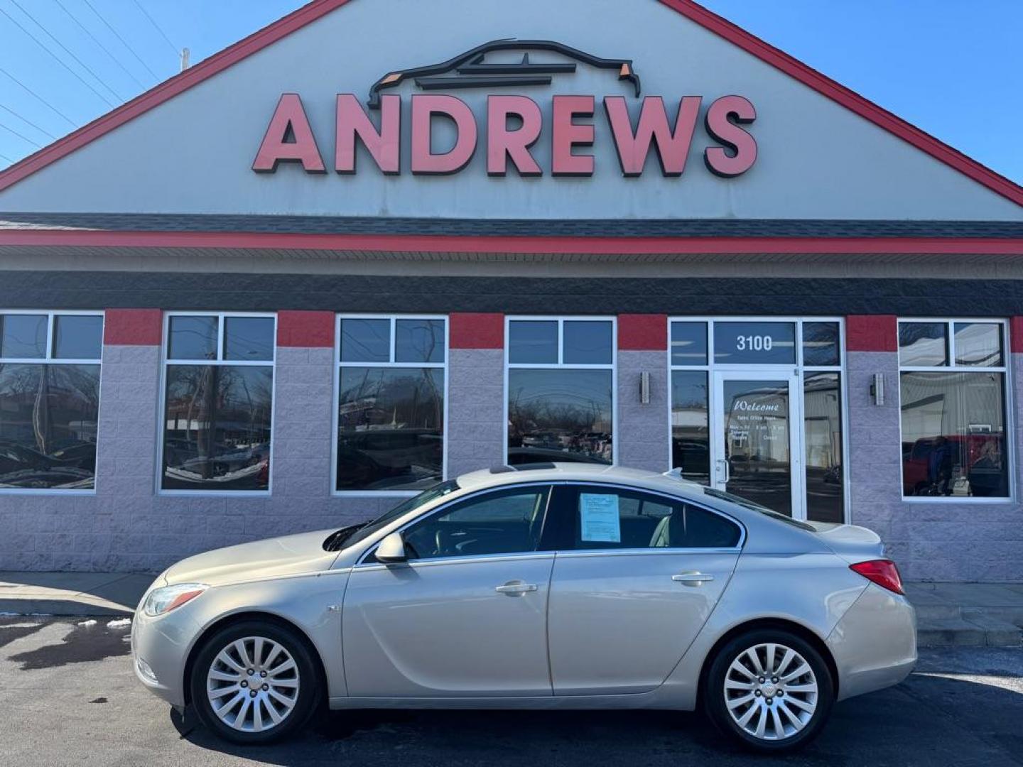 2011 SILVER BUICK REGAL CXL (W04GW5EV3B1) with an 2.0L engine, Automatic transmission, located at 3100 Covert Avenue, Evansville, IN, 47714, (812) 473-4492, 37.955418, -87.512238 - Photo#0