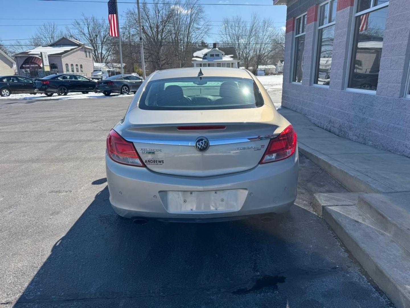 2011 SILVER BUICK REGAL CXL (W04GW5EV3B1) with an 2.0L engine, Automatic transmission, located at 3100 Covert Avenue, Evansville, IN, 47714, (812) 473-4492, 37.955418, -87.512238 - Photo#3