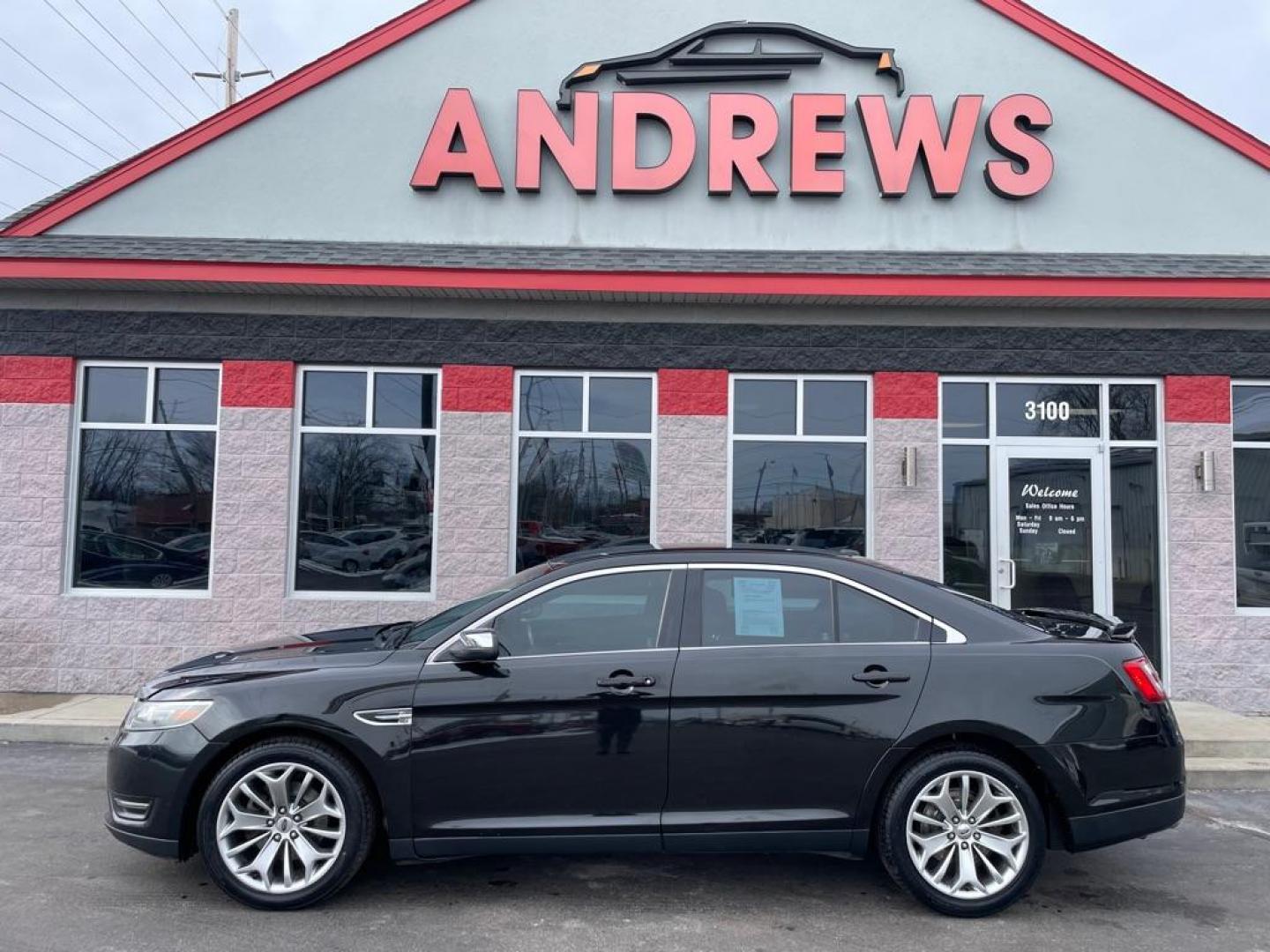 2015 BLACK FORD TAURUS LIMITED (1FAHP2F84FG) with an 3.5L engine, Automatic transmission, located at 3100 Covert Avenue, Evansville, IN, 47714, (812) 473-4492, 37.955418, -87.512238 - Photo#0