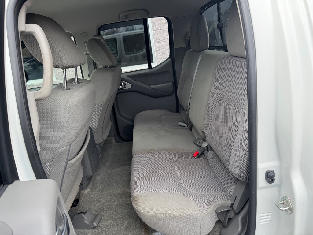 2018 Nissan Frontier SV - Photo 6