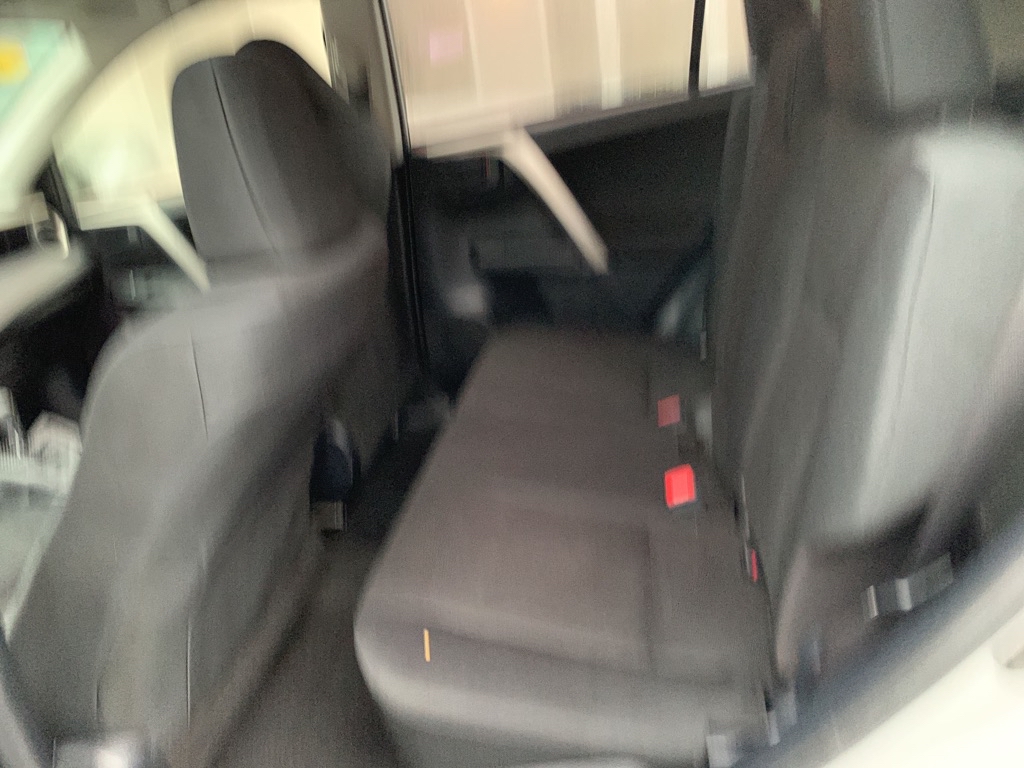 2015 Toyota RAV4 LE - Photo 6