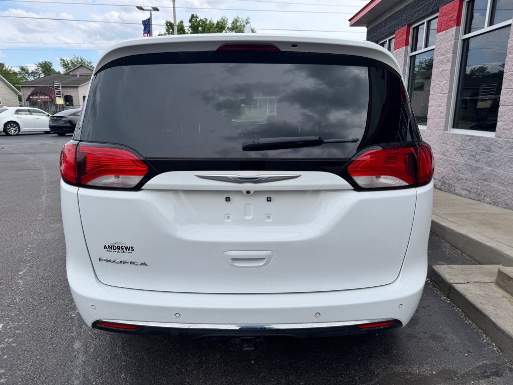 2017 Chrysler Pacifica Touring-L Plus - Photo 8